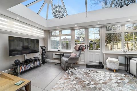 4 bedroom semi-detached house for sale, New London Road, Chelmsford, Essex, CM2