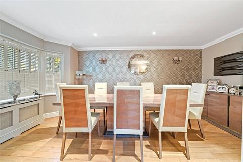 4 bedroom semi-detached house for sale, New London Road, Chelmsford, Essex, CM2