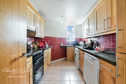2 bedroom apartment for sale, Pier Head Lock, London, E14