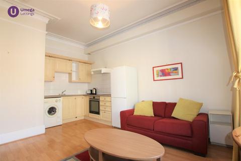 1 bedroom apartment to rent, Easter Road, Edinburgh, EH7