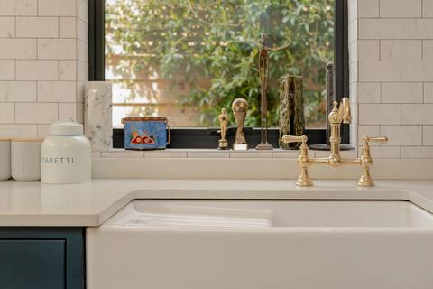 4 bedroom terraced house for sale, Ranelagh Road, London NW10