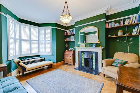 4 bedroom semi-detached house for sale, Merthyr Road, Tongwynlais, Cardiff