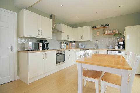 34 Dragon Drive, Leeds, LS12 4AS