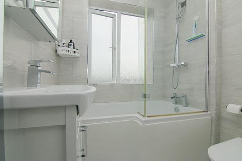 34 Dragon Drive, Leeds, LS12 4AS