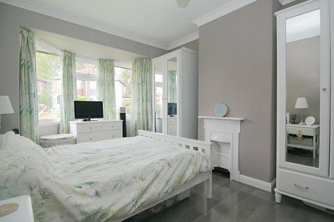 34 Dragon Drive, Leeds, LS12 4AS