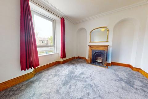 2 bedroom flat to rent, Hill Street, Rosemount, Aberdeen, AB25