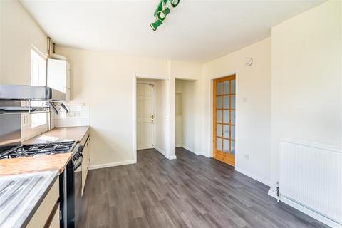 3 bedroom end of terrace house to rent, St. Philips Grove, York, YO30 6JP