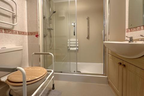 2 bedroom retirement property for sale, Beechwood Avenue, Deal, CT14