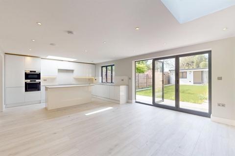 5 bedroom semi-detached house for sale, Brassie Avenue, London, W3 7DL
