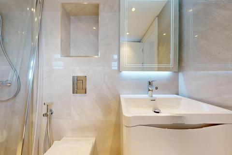 5 bedroom semi-detached house for sale, Brassie Avenue, London, W3 7DL