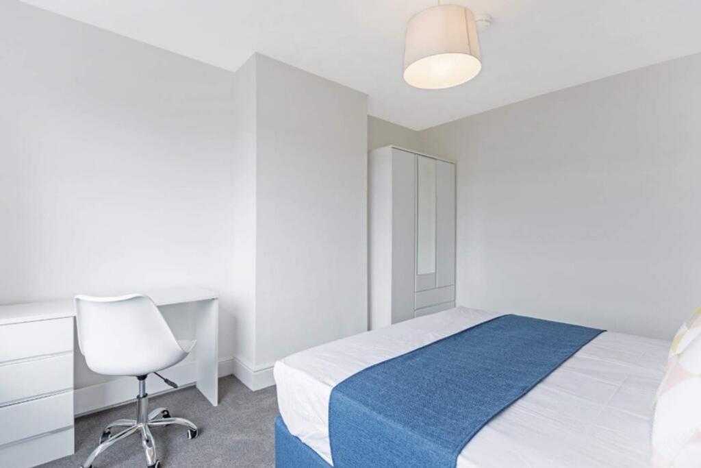 Bright and inviting double bedroom featuring a ...