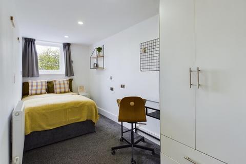4 bedroom flat to rent, Edge Lane, Liverpool L7