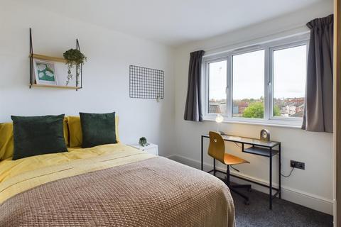 4 bedroom flat to rent, Edge Lane, Liverpool L7
