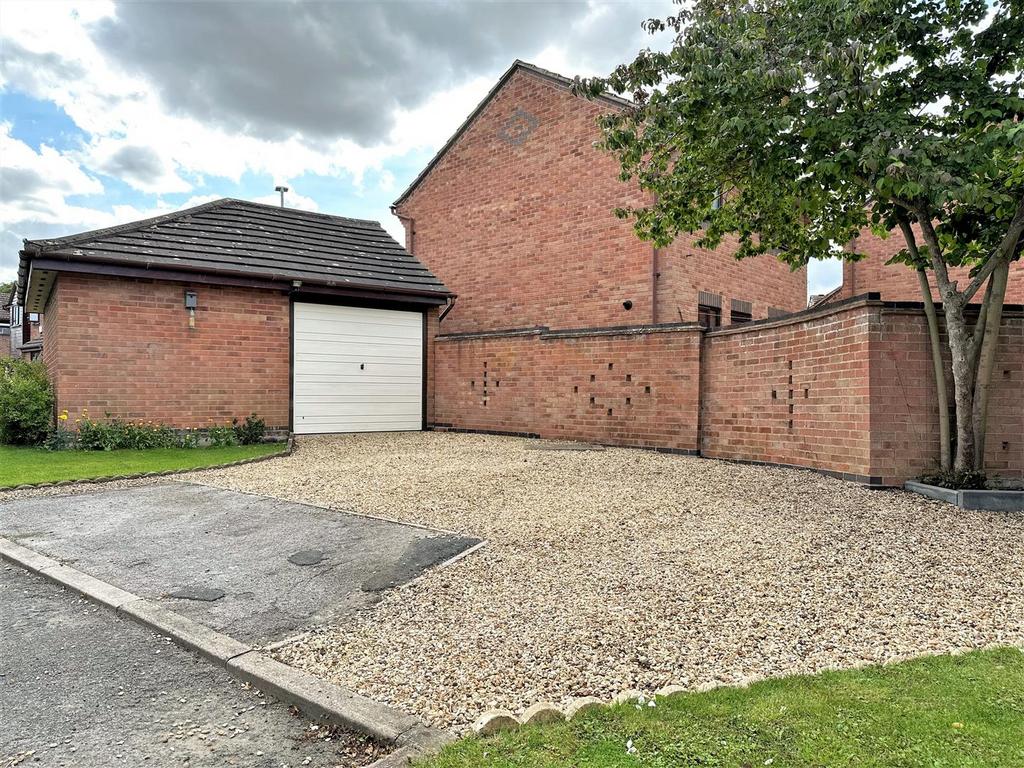 Extensive Driveway & Detached Garage916