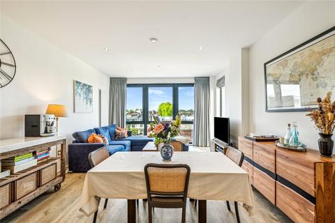 2 bedroom apartment for sale, Centric Close, Camden, London, NW1