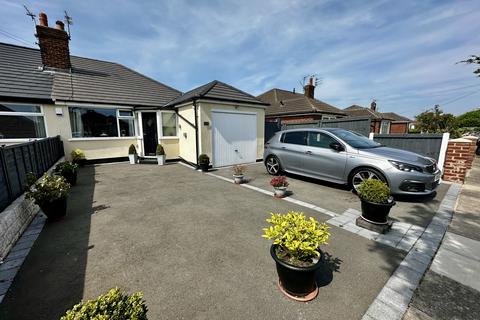 2 bedroom bungalow for sale, Pinewood Avenue, Thornton FY5