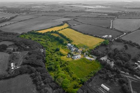 13 bedroom farm house for sale, Silverwell, Truro