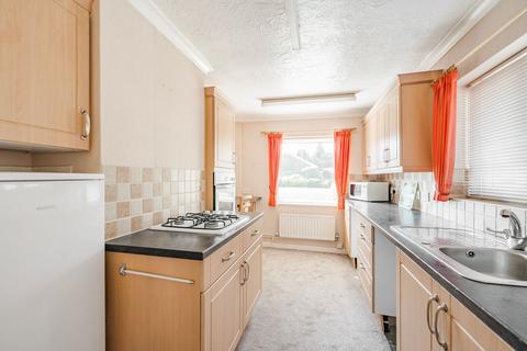4 bedroom detached bungalow for sale, Valley Side Road, Norwich