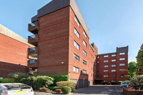 3 bedroom flat for sale, Spencer Close,  Finchley Central,  N3