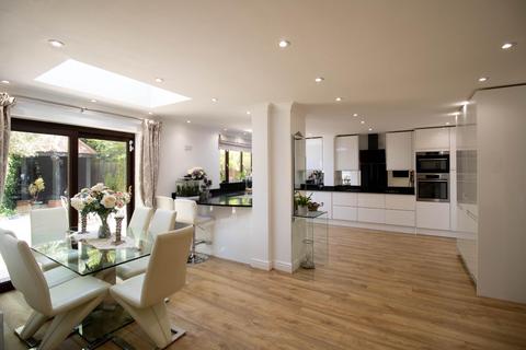 4 bedroom detached house for sale, Moore Close, Cambridge