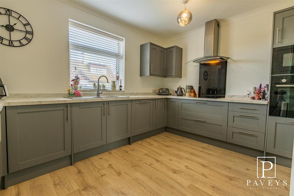 Kitchen diner