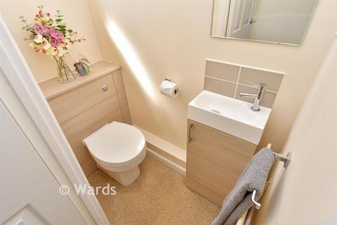 3 bedroom semi-detached house for sale, Howlsmere Close, Rochester ME2