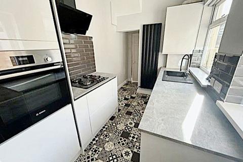 2 bedroom ground floor flat for sale, High Street East, Wallsend, Tyne and Wear, NE28 7RX