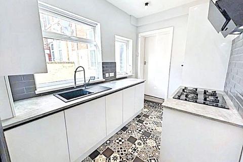 2 bedroom ground floor flat for sale, High Street East, Wallsend, Tyne and Wear, NE28 7RX