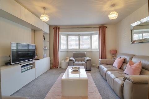 4 bedroom semi-detached house for sale, Leighton Road, Itchen