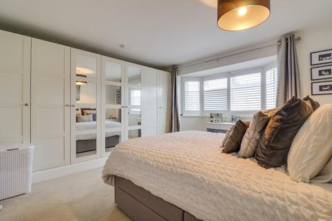 4 bedroom semi-detached house for sale, Leighton Road, Itchen