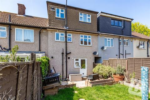 3 bedroom terraced house for sale, Faringdon Avenue, Romford, RM3