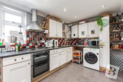 3 bedroom terraced house for sale, Faringdon Avenue, Romford, RM3