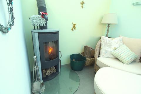 4 bedroom detached house for sale, Tilmans Mead, Farningham, DA4