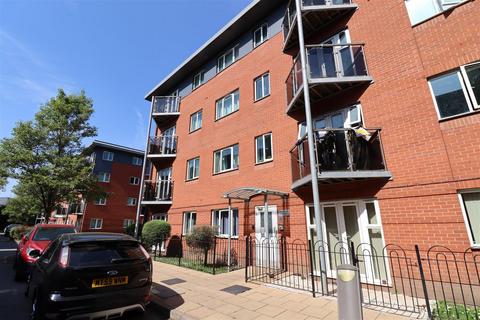 2 bedroom house to rent, Conisbrough Keep, Coventry, CV1 5PE