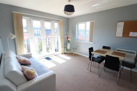 2 bedroom house to rent, Conisbrough Keep, Coventry, CV1 5PE