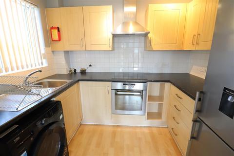 2 bedroom house to rent, Conisbrough Keep, Coventry, CV1 5PE