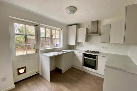 2 bedroom terraced house to rent, Hopkins Close, Cambridge, CB4