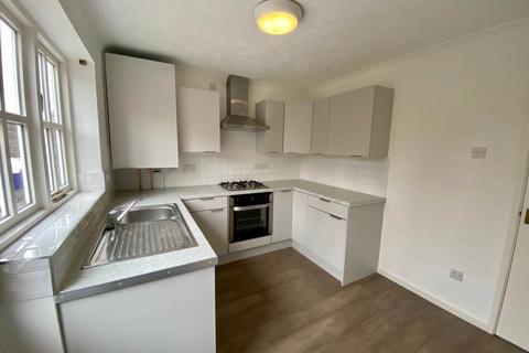 2 bedroom terraced house to rent, Hopkins Close, Cambridge, CB4