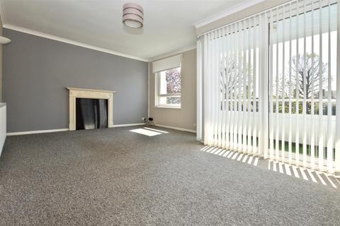 2 bedroom flat to rent, Compton Place Road, Lower Meads, BN21