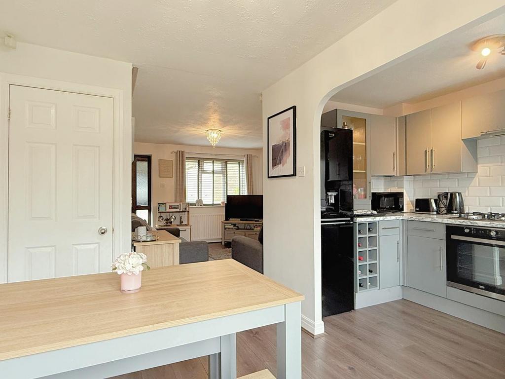 Kitchen/dining