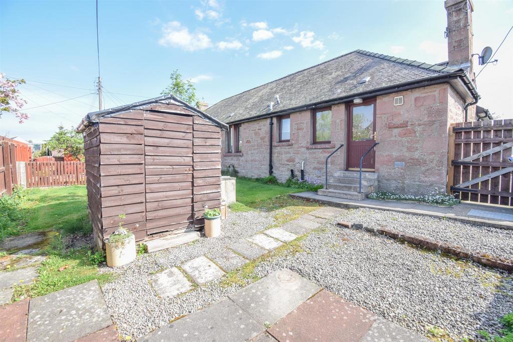 REAR GARDEN-2.jpg