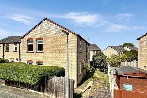 2 bedroom flat for sale, Chigwell Court, Cambridge CB5
