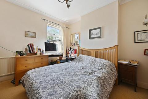 undefined, Glenfield Road, Ealing