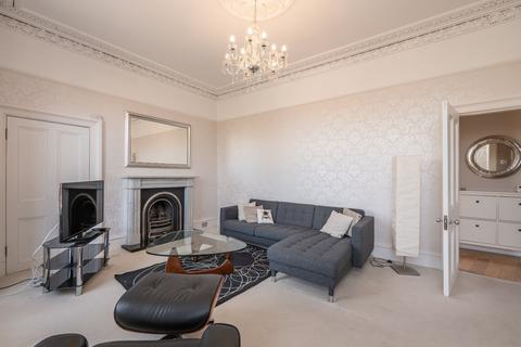 1 bedroom flat for sale, 15 (1F2) Royal Crescent, New Town, Edinburgh, EH3