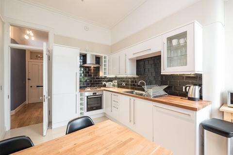 1 bedroom flat for sale, 15 (1F2) Royal Crescent, New Town, Edinburgh, EH3