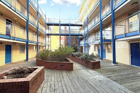 2 bedroom flat for sale, 17 Parrish View, Pudding Chare, Newcastle-upon-Tyne, NE1 1UD