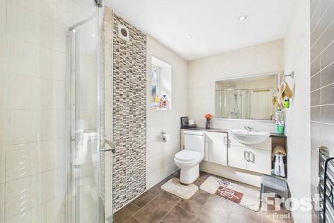 61 Dudley Road, Feltham, TW14 8EJ