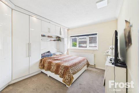 61 Dudley Road, Feltham, TW14 8EJ