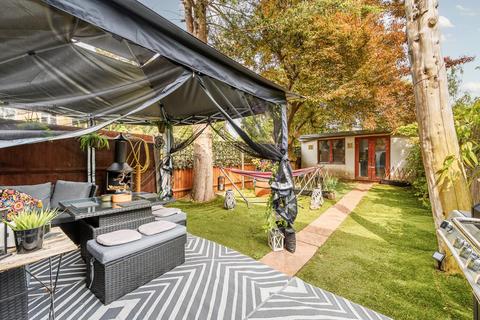 2 bedroom terraced house for sale, Green Dragon Lane, Brentford