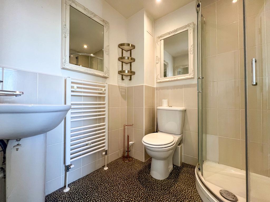 Ensuite